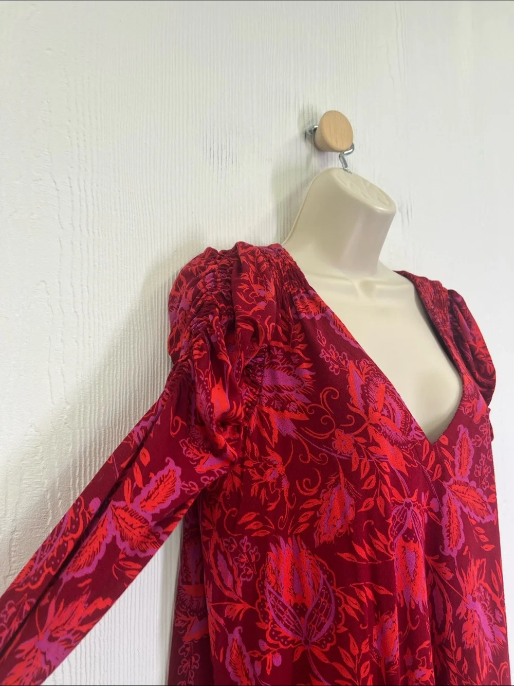 Free People - Hello Lover Red Floral V Neck Puff Long Sleeve Blouse Size Small